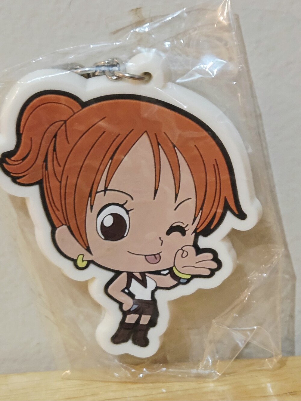*4 for $20* One Piece Log Collection Nami Rubber Charm Strap
